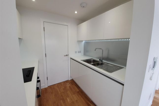 701, Velvet Mill, Bradford photo 2