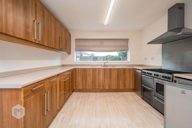 11 Rollesby Close, Bury photo 4