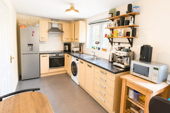 Bramley Court,37, Luton Road, Dunstable photo 3
