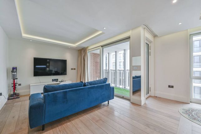 2-bed flat on Arundel Street, The Strand, £1,750,000