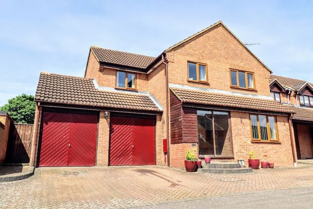 Thumbnail Detached house for sale in Normandy Way, Bletchley, Milton Keynes