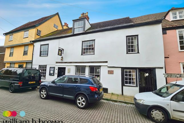 6 Bedroom House