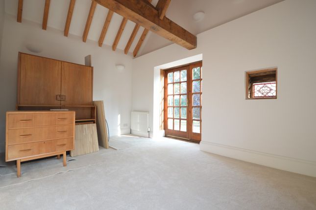 The Old Withy Barn, Ingrams Farm, London Road, Pulborough photo 5