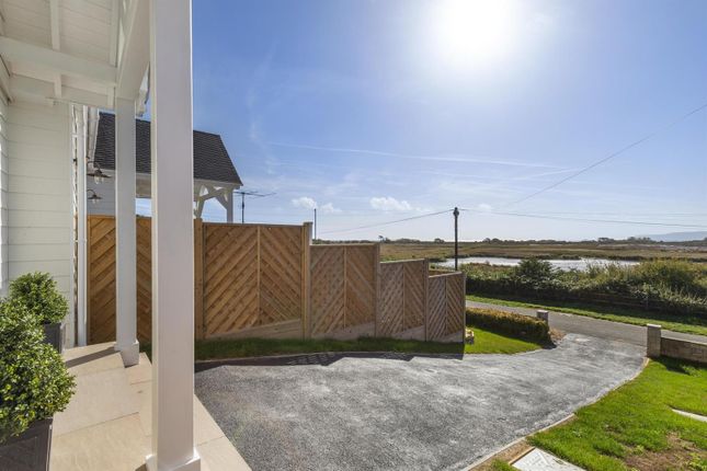 30, Southdown Avenue, Weymouth photo 4