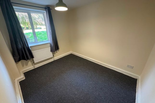 Eccles New Road, Salford photo 4