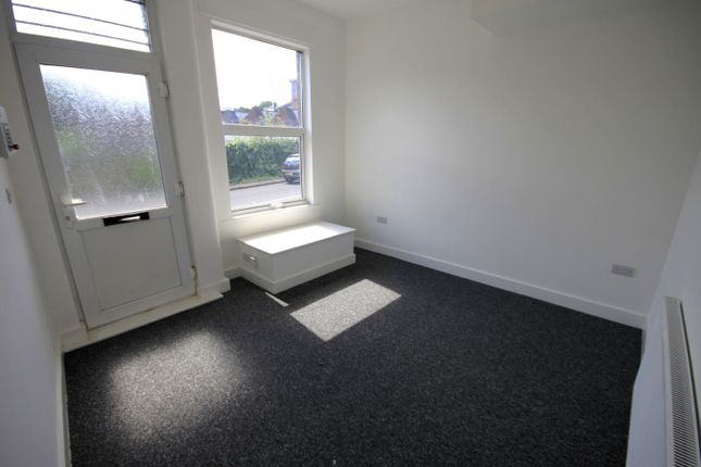 62, Harold Terrace, Leeds photo 3
