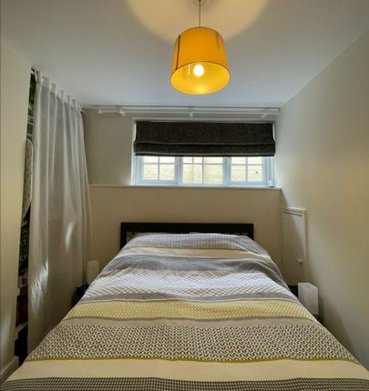 9A, HARROW ROAD EAST, DORKING photo 4