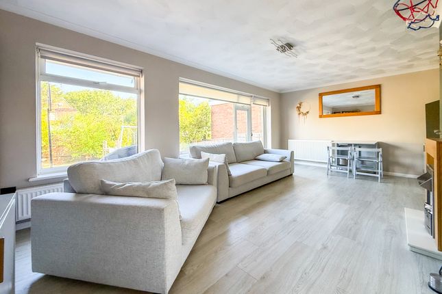 9, Chestnut Drive, Polegate photo 4