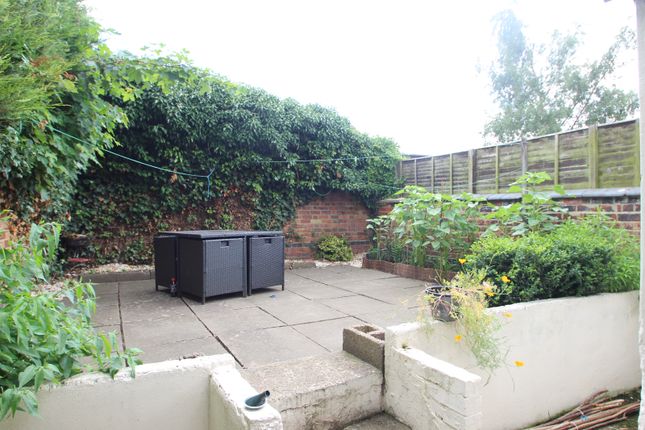 Bayes Street, Kettering photo 5
