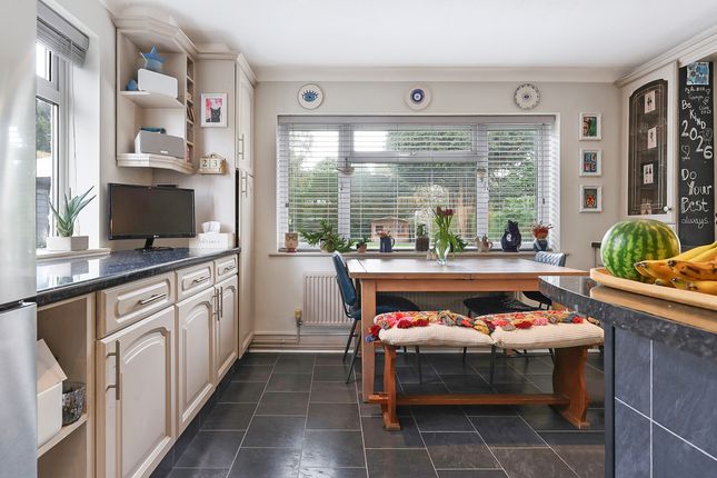 4, Haroldslea Drive, Surrey photo 5