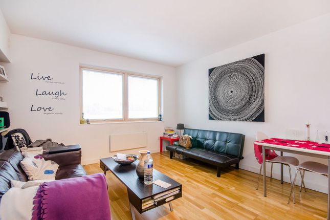 1-bed flat on St Pancras Way, King's Cross, £2,350/mo