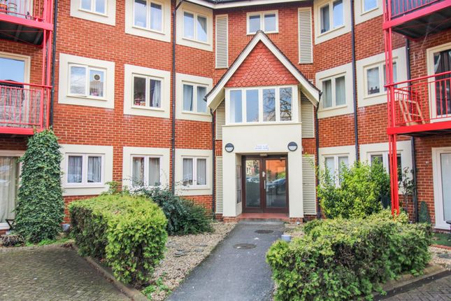 Flat for sale in Olivier Court, Union Street, Bedford