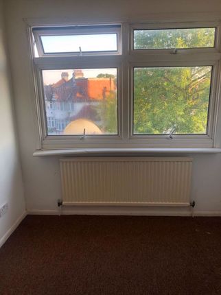 Property to rent in Holmwood Grove, London