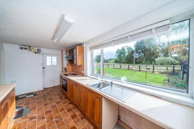 Bryce Cottage, Tolldish Lane, Great Haywood, Stafford photo 2