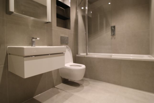 Flat 11, The Coppice, The Grove, Slough photo 4