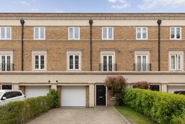 Thumbnail Town house for sale in Willoughby Lane, Bromley