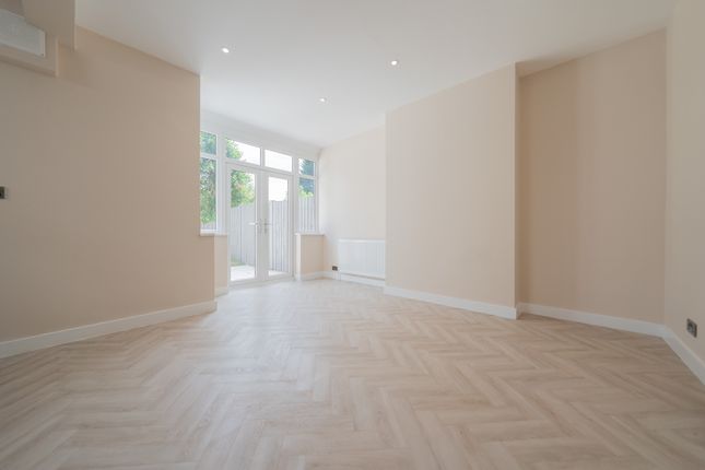 33 Marsden Lane, Leicester photo 4