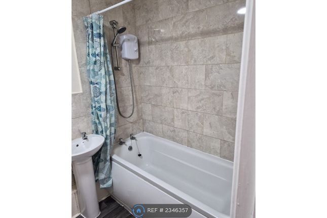 Flat, Spring Court Nottingham Road, Stapleford, Nottingham photo 4