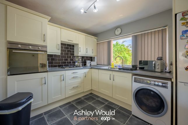 3, Chesshire Close, Stourport-on-severn photo 4