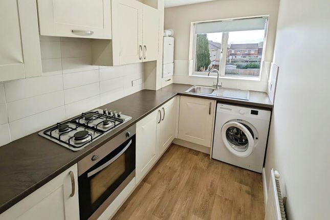 4, Lark Rise, Bristol photo 3