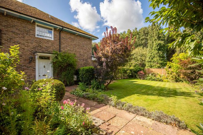 3-bed house on 12 Felbridge Court Copthorne Road, East Grinstead, £550,000