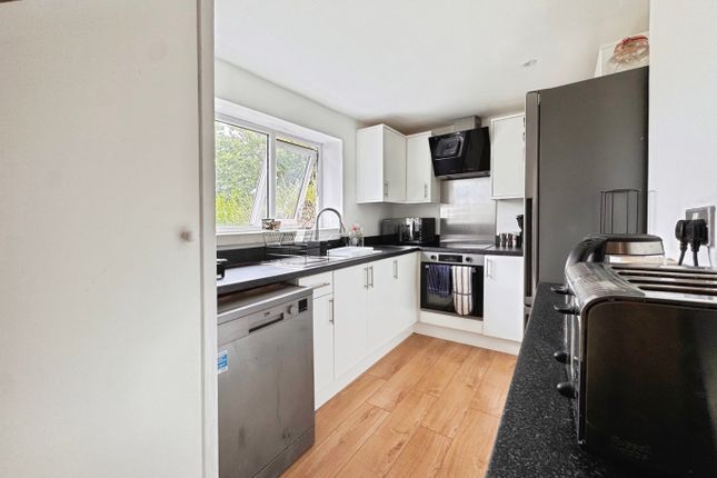 5, Colwyn Avenue, Swansea photo 4
