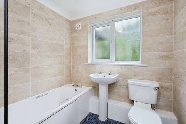 1, Shelley Park, Heathfield photo 3
