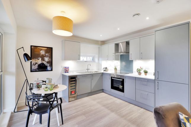 2-bed flat on 15, Hop Pocket, Paddock Wood, £275,000