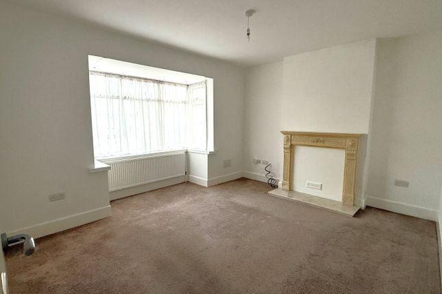 92, Park Avenue, Potters Bar photo 2