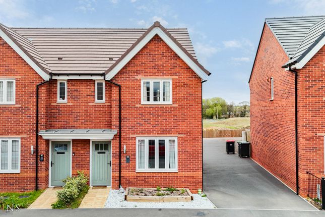 33, Mulberry View, Warwickshire photo 2
