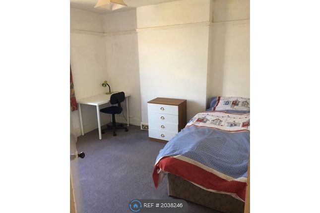 Room to rent in Denmark Road, Bournemouth