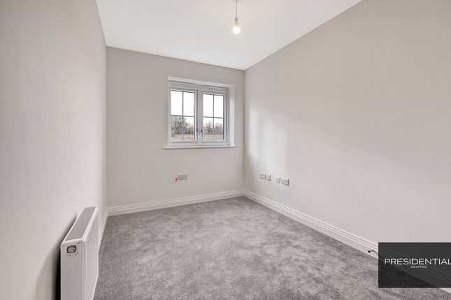 End terrace house to rent in Rosewood Gardens, Hertfordshire