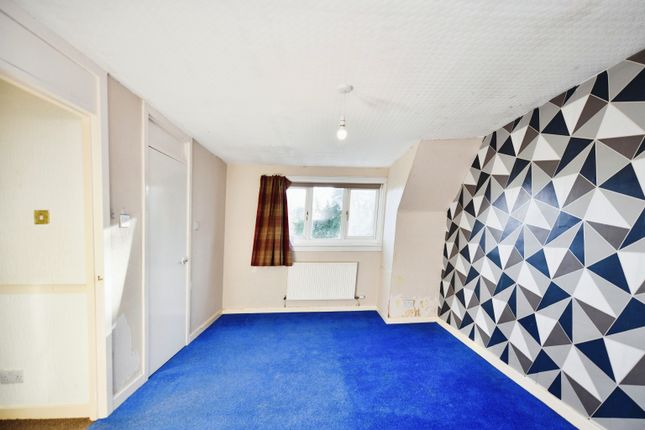 End terrace house for sale in Hawthorn Court, Kilwinning