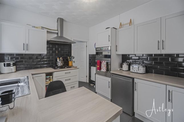 4, Westbourne Road, Neath photo 4