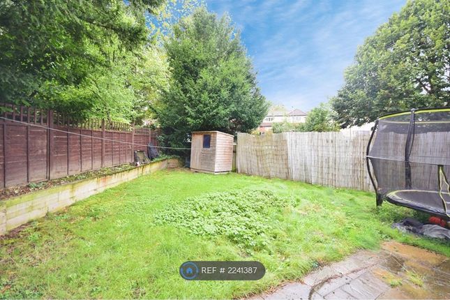 Courtlands, Camborne Road, Sutton photo 4