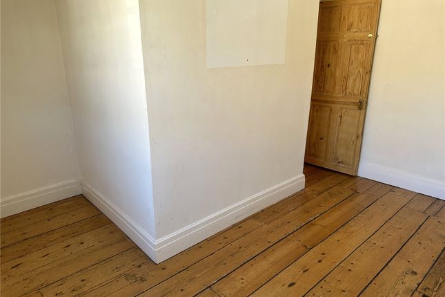 Terraced house to rent in Westgate Street, Taunton
