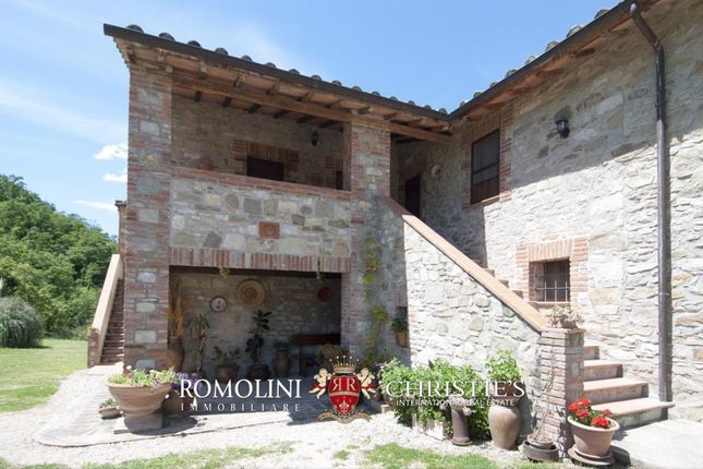 Country house for sale in Perugia, Umbria, Italy