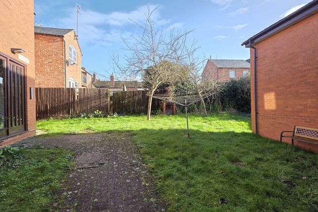6 Craven Court, Craven Lane, Southam photo 2
