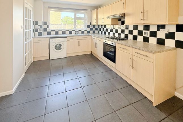 11, Abingdon Gardens, Bath, Bath & North East Somerset photo 2