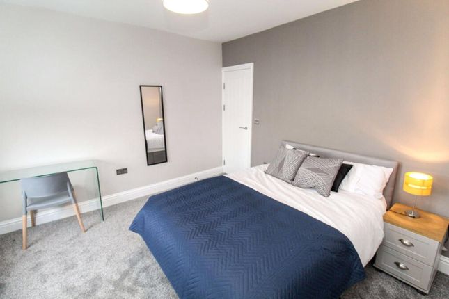 49, Hallam Street, London photo 3