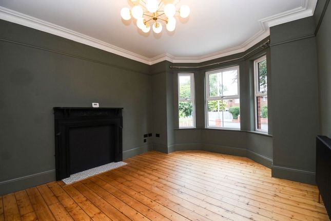 106 Rocky Lane, Manchester photo 2