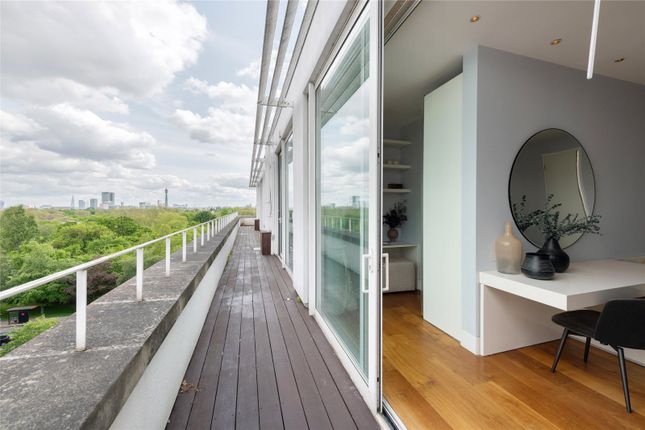 Flat for sale in St. James Close, St. John's Wood, London