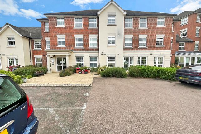 1-bed flat on Weighbridge Court, High Street, Ongar, £180,000