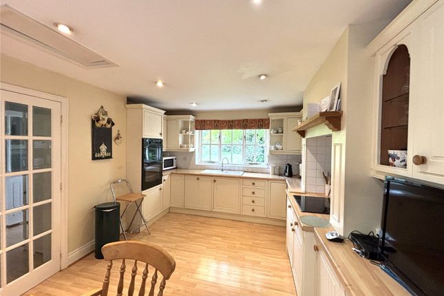 Grove House,, Vicarage Road, Salisbury photo 4