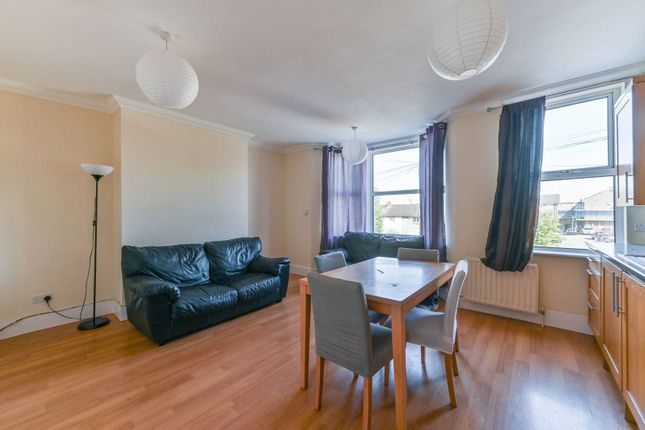 Flat for sale in Canterbury Road, Croydon