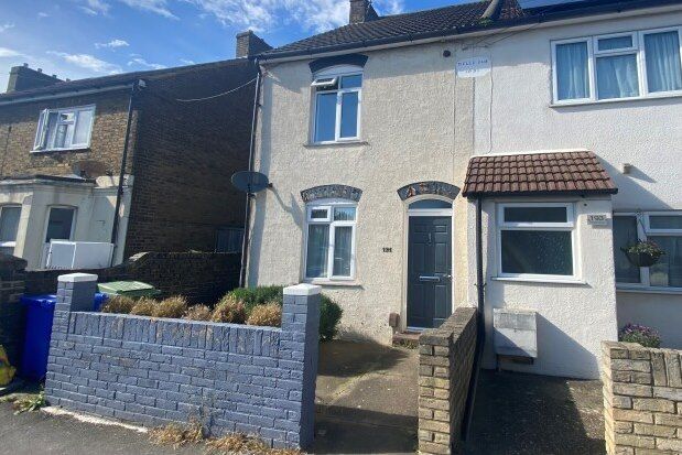 Thumbnail End terrace house to rent in Shortlands Road, Sittingbourne