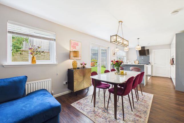 28 Harrowslaw Drive, Hamilton photo 4