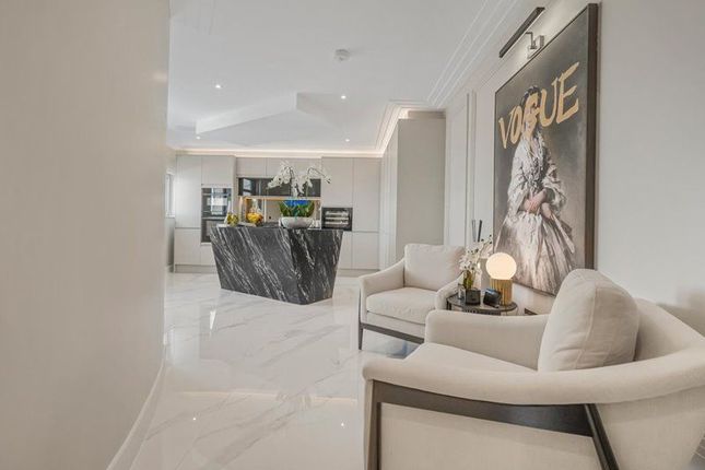 The Penthouse,292, Altolusso, Cardiff photo 3