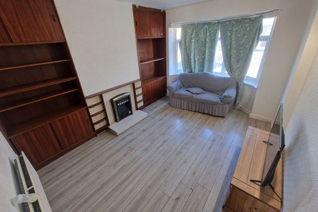 5 Swainson Road, Leicester photo 3