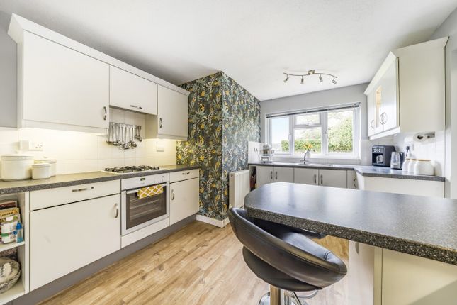 1, Ferndale Drive, Somerset photo 4